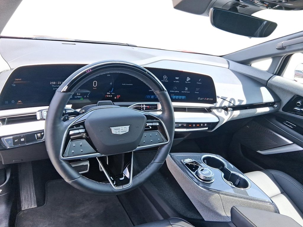 2025 Cadillac OPTIQ AWD 4dr Sport w/1SF in Stratford, Ontario - 11 - w1024h768px
