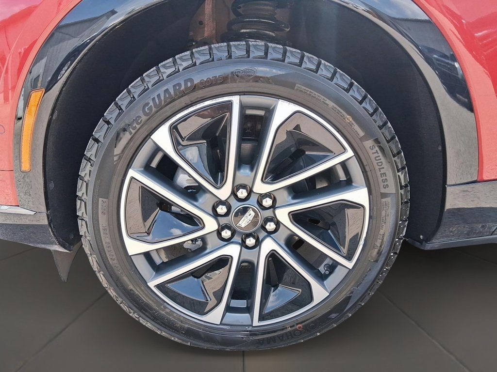 2025 Cadillac OPTIQ AWD 4dr Sport w/1SF in Stratford, Ontario - 7 - w1024h768px