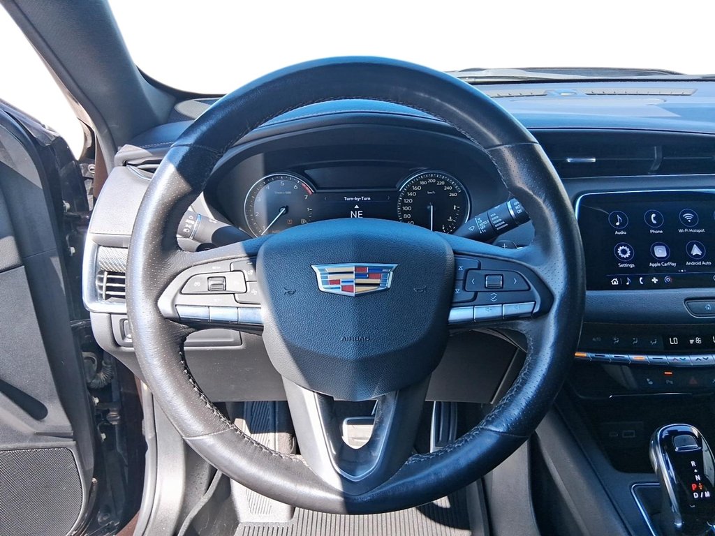 2020 Cadillac XT4 Sport AWD in Stratford, Ontario - 13 - w1024h768px