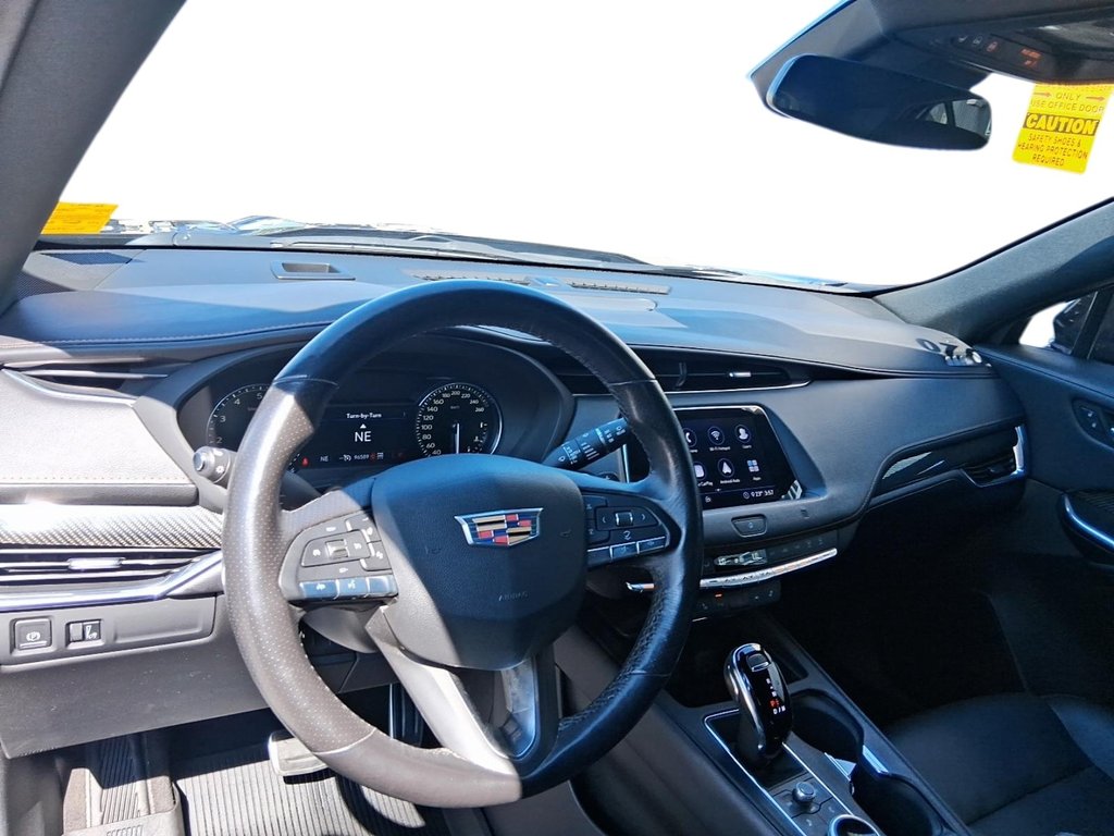 2020 Cadillac XT4 Sport AWD in Stratford, Ontario - 11 - w1024h768px