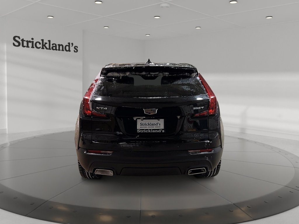 2021 Cadillac XT4 Luxury FWD in Stratford, Ontario - 3 - w1024h768px