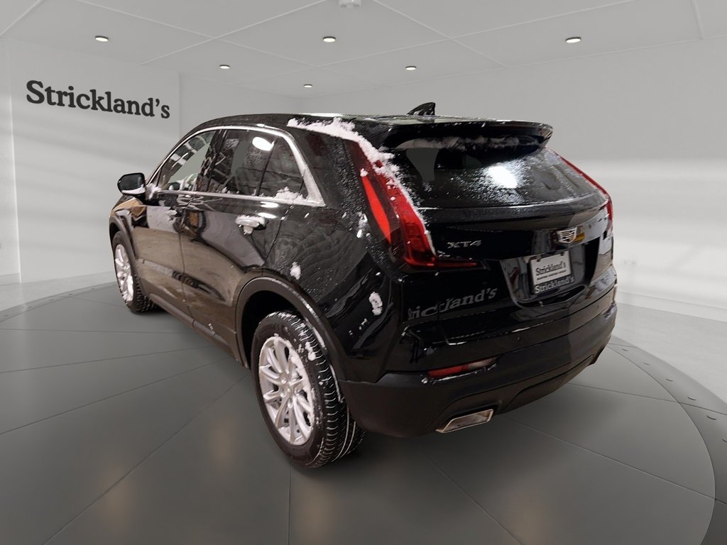 2021 Cadillac XT4 Luxury FWD in Stratford, Ontario - 4 - w1024h768px