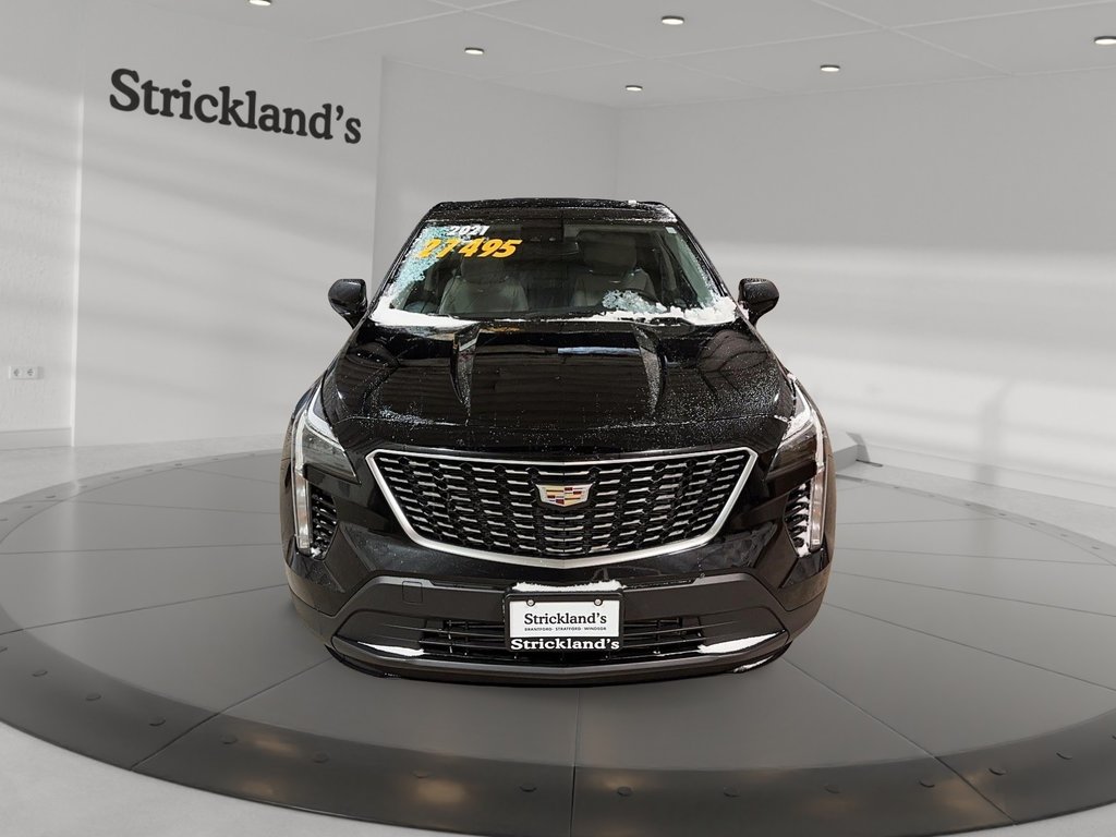 2021 Cadillac XT4 Luxury FWD in Stratford, Ontario - 2 - w1024h768px