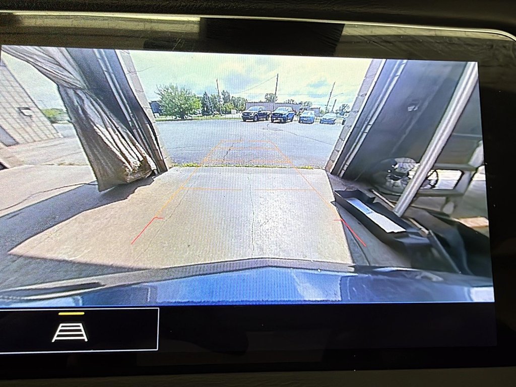 2021 Cadillac XT4 Premium Luxury AWD in Stratford, Ontario - 17 - w1024h768px