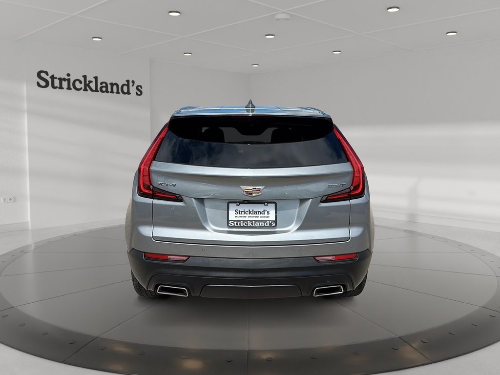 2023 Cadillac XT4 Luxury FWD in Stratford, Ontario - 3 - w1024h768px