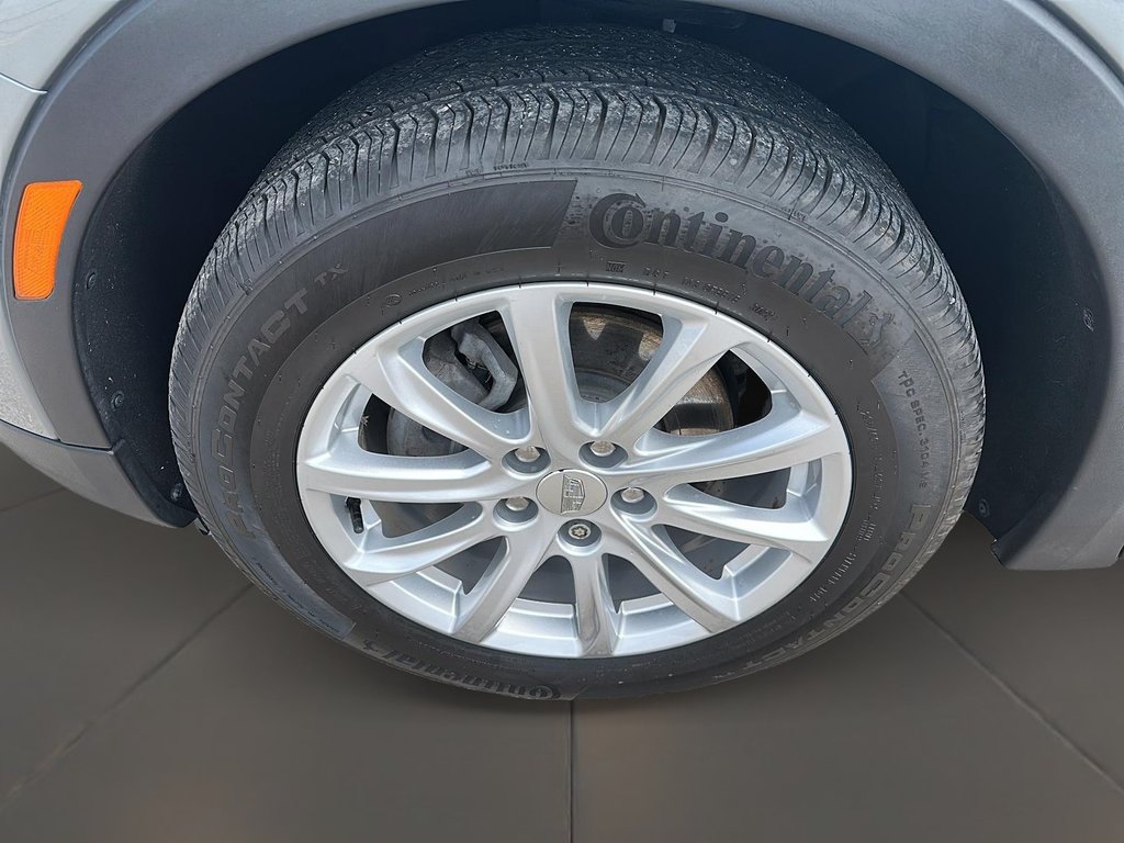 2023 Cadillac XT4 Luxury FWD in Stratford, Ontario - 7 - w1024h768px