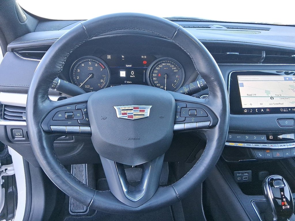 2023 Cadillac XT4 Premium Luxury AWD in Stratford, Ontario - 11 - w1024h768px