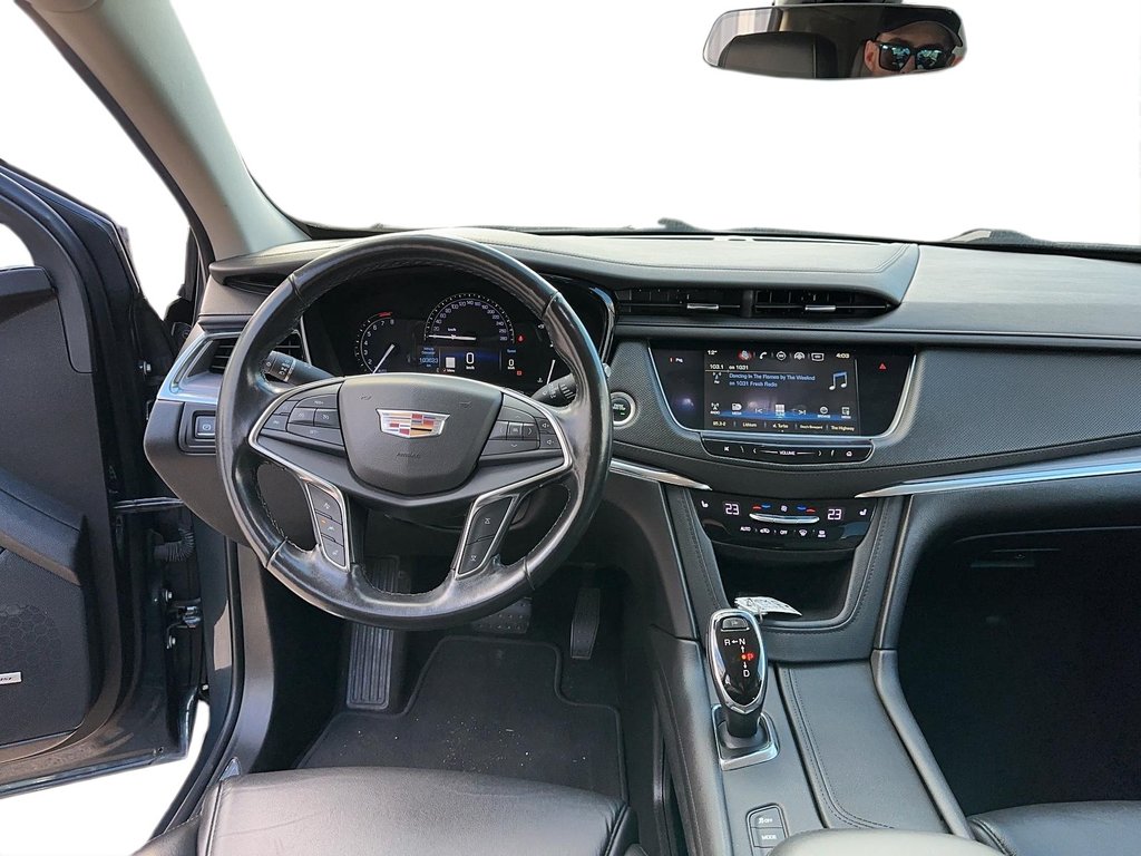 2019 Cadillac XT5 AWD Luxury in Stratford, Ontario - 9 - w1024h768px