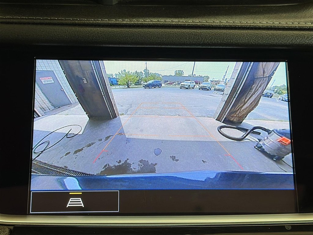 2022 Cadillac XT5 Premium Luxury AWD in Stratford, Ontario - 17 - w1024h768px