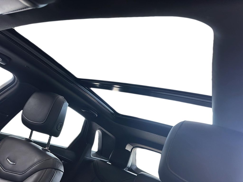 2022 Cadillac XT5 Premium Luxury AWD in Stratford, Ontario - 16 - w1024h768px