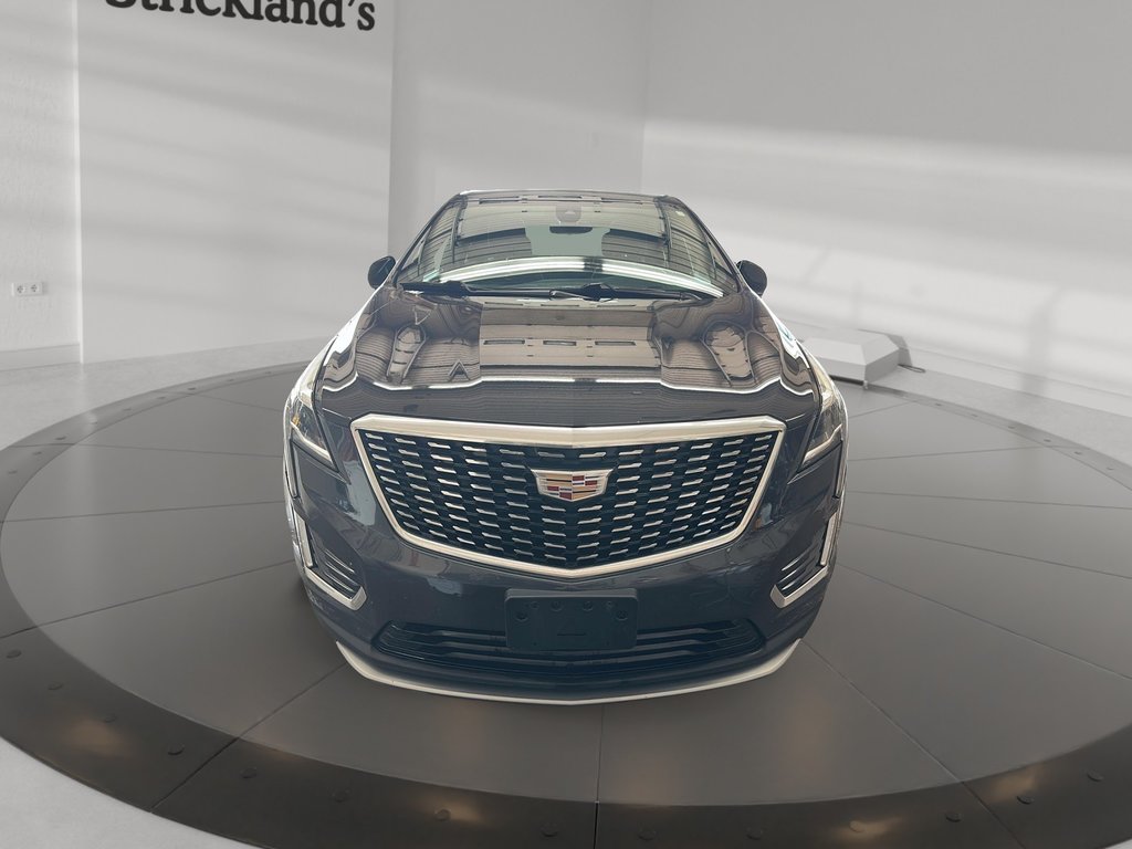 2022 Cadillac XT5 Premium Luxury AWD in Stratford, Ontario - 2 - w1024h768px