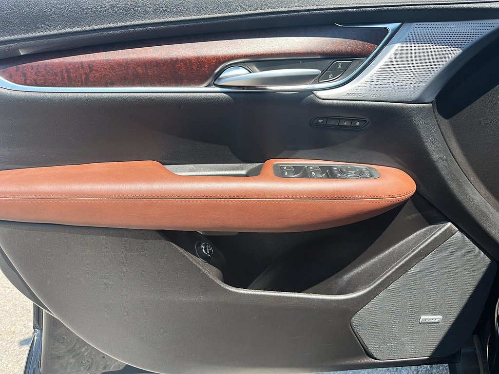 2023 Cadillac XT5 Premium Luxury AWD in Stratford, Ontario - 10 - w1024h768px