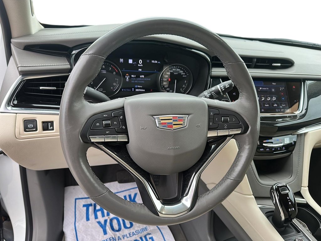 2023 Cadillac XT6 Premium Luxury AWD in Stratford, Ontario - 10 - w1024h768px