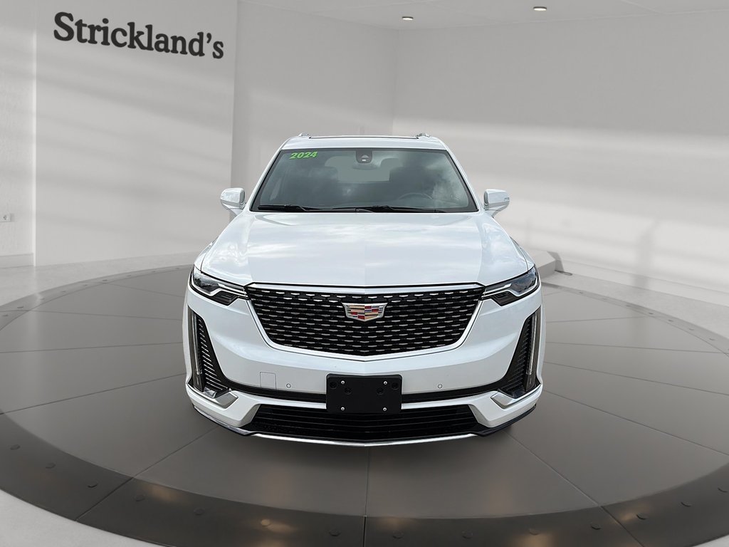 2024 Cadillac XT6 AWD 4dr Luxury in Stratford, Ontario - 2 - w1024h768px