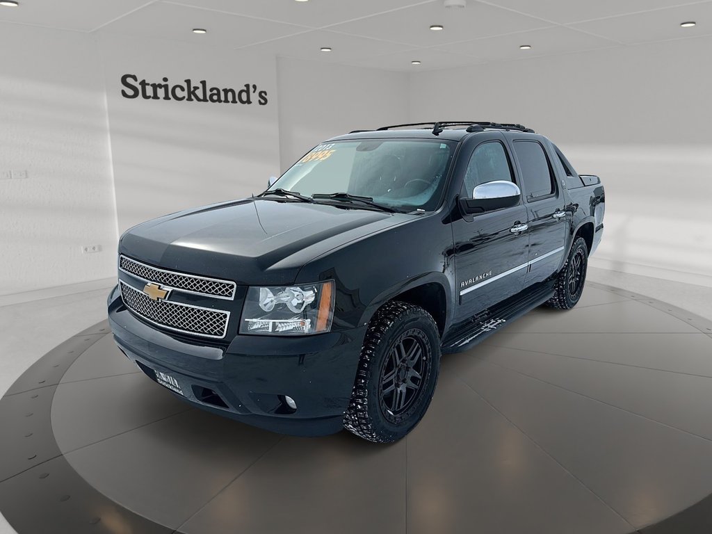 2013 Chevrolet Black Diamond Avalanche LTZ 4WD 1SF in Stratford, Ontario - 1 - w1024h768px