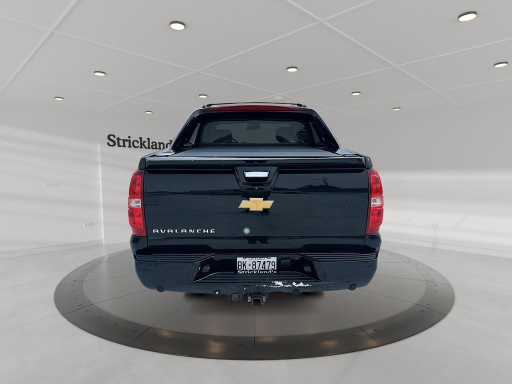 2013 Chevrolet Black Diamond Avalanche LTZ 4WD 1SF in Stratford, Ontario - 3 - w1024h768px