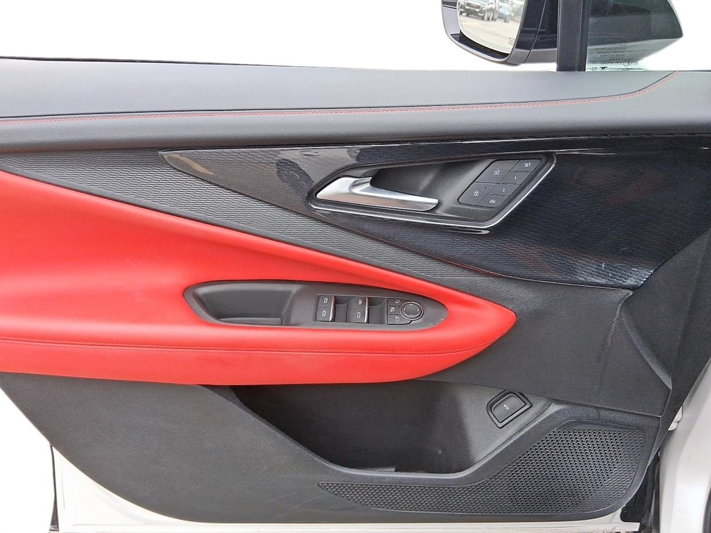 2025 Chevrolet Blazer EV RS AWD in Stratford, Ontario - 11 - w1024h768px