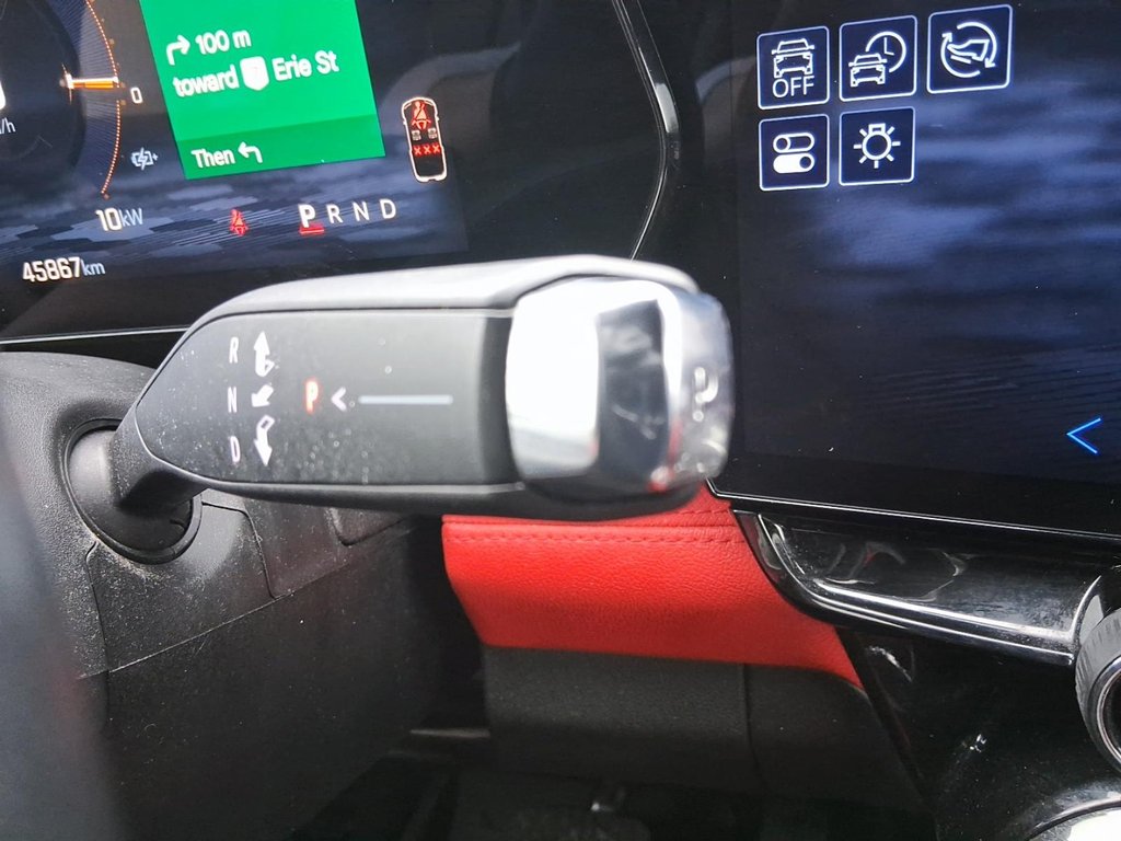 2025 Chevrolet Blazer EV RS AWD in Stratford, Ontario - 17 - w1024h768px