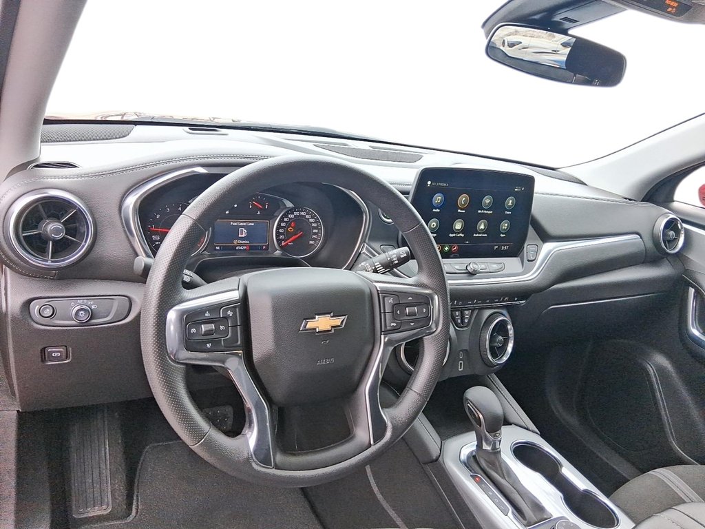 2023 Chevrolet Blazer LT AWD in Stratford, Ontario - 10 - w1024h768px