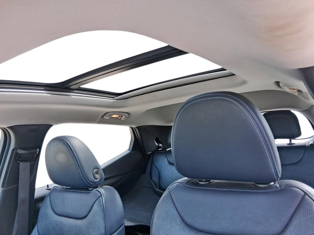 2022 Chevrolet Bolt EV Premier in Stratford, Ontario - 18 - w1024h768px