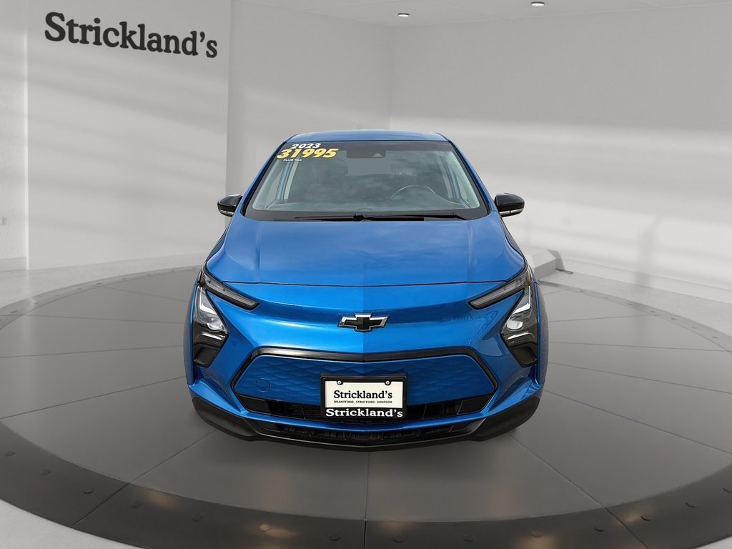 2023 Chevrolet Bolt EV 1LT in Stratford, Ontario - 2 - w1024h768px