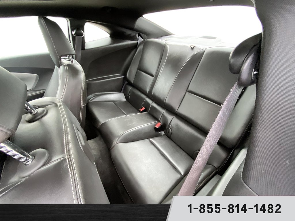 2010  Camaro 2LT Coupe in Stratford, Ontario - 10 - w1024h768px