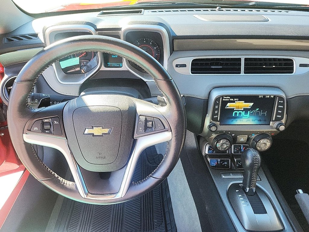 2013 Chevrolet Camaro 2LT Coupe in Stratford, Ontario - 13 - w1024h768px