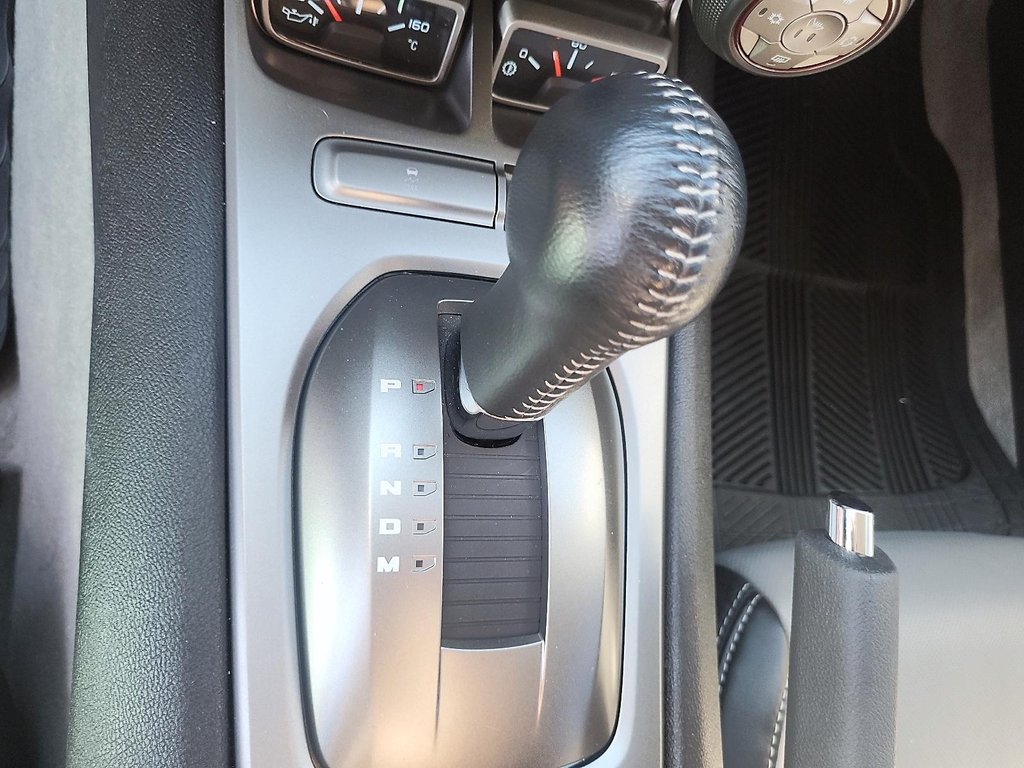 2013 Chevrolet Camaro 2LT Coupe in Stratford, Ontario - 14 - w1024h768px