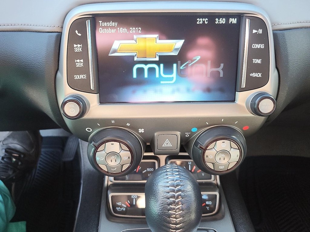 2013 Chevrolet Camaro 2LT Coupe in Stratford, Ontario - 16 - w1024h768px