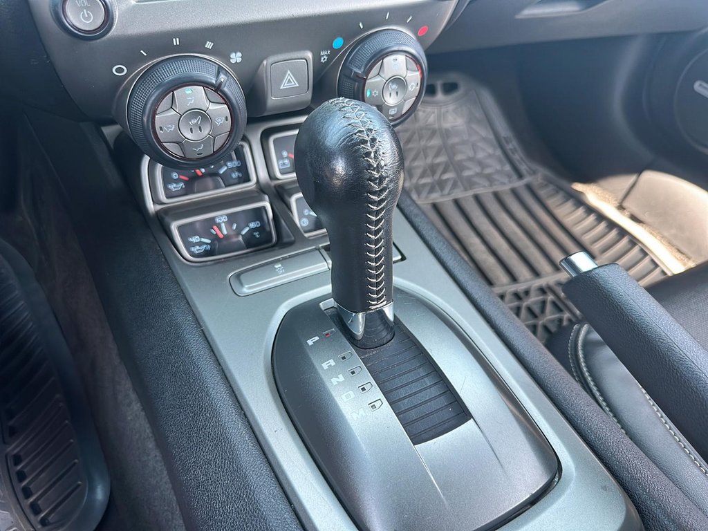 2015 Chevrolet Camaro Convertible 2LT in Stratford, Ontario - 14 - w1024h768px