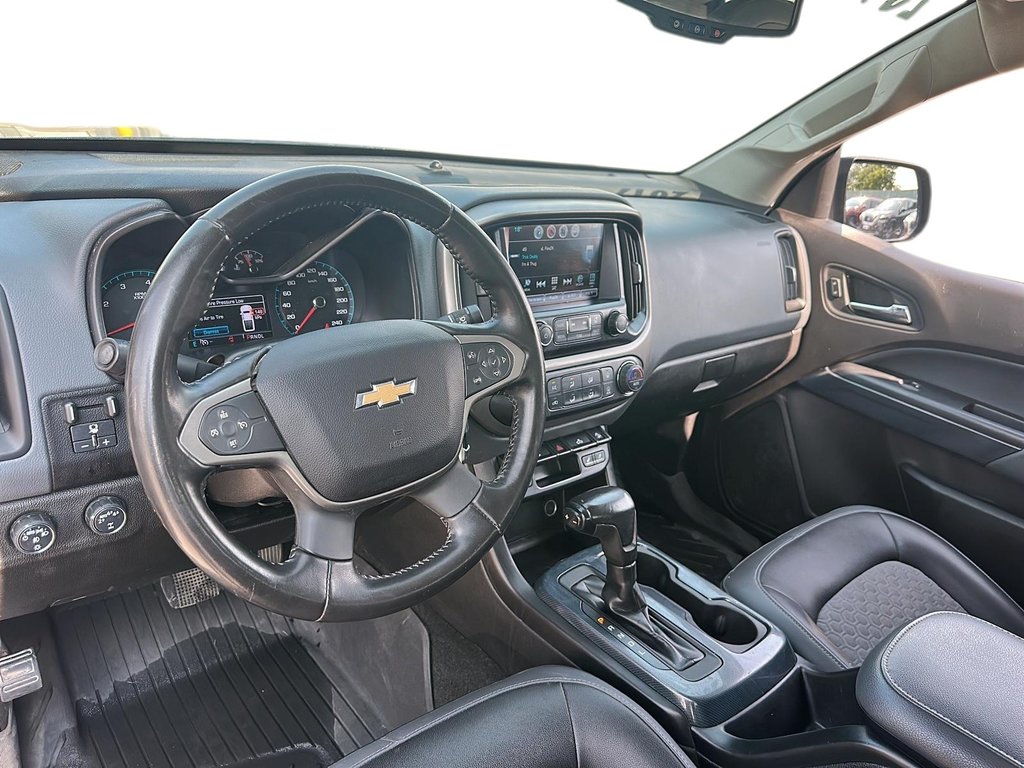 2017 Chevrolet Colorado Crew 4x4 Z71 Short Box in Stratford, Ontario - 9 - w1024h768px