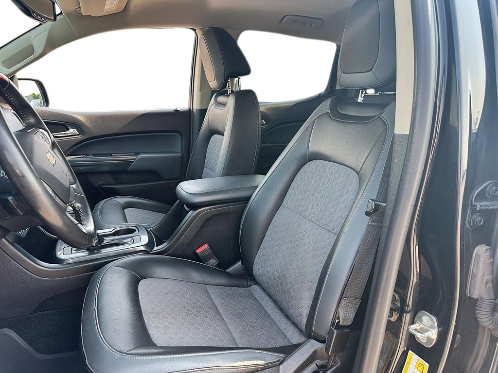 2017 Chevrolet Colorado Crew 4x4 Z71 Short Box in Stratford, Ontario - 8 - w1024h768px