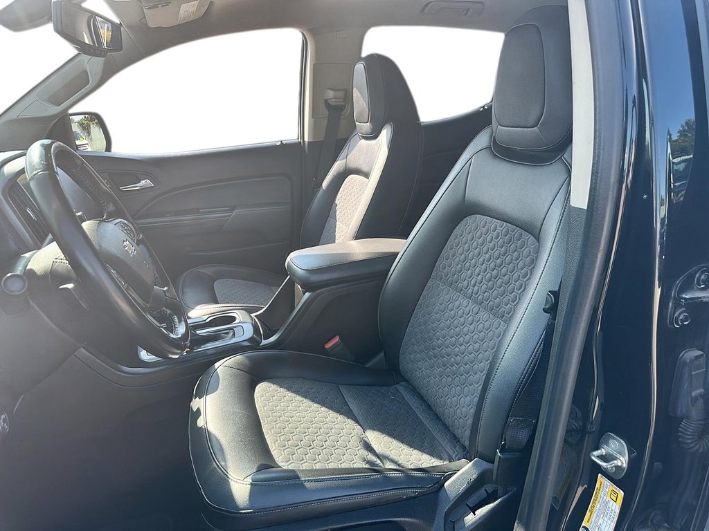 2017 Chevrolet Colorado Crew 4x4 Z71 Short Box in Stratford, Ontario - 7 - w1024h768px