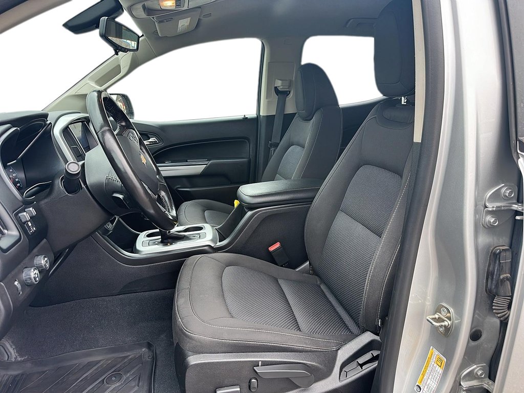 2019 Chevrolet Colorado Crew 4x4 LT Short Box in Stratford, Ontario - 8 - w1024h768px
