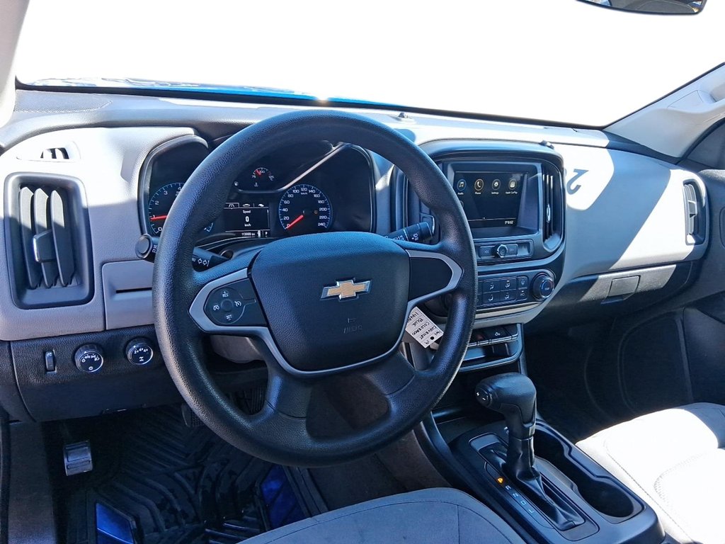 2019 Chevrolet Colorado Extended 4x4 WT in Stratford, Ontario - 9 - w1024h768px
