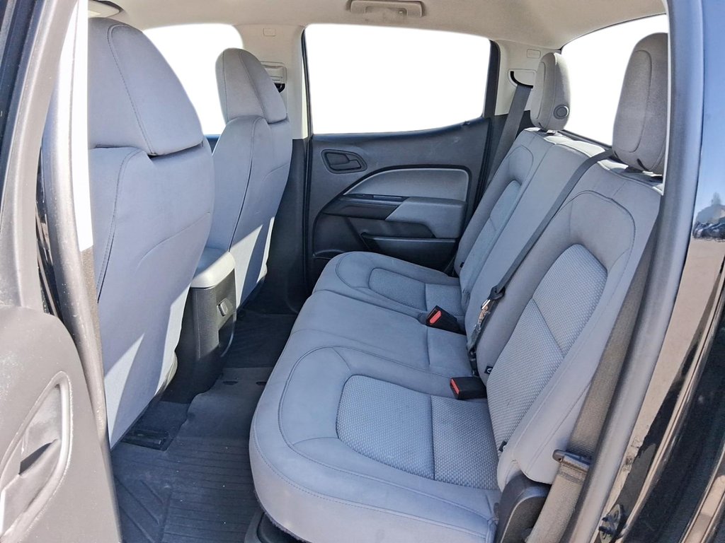 2020 Chevrolet Colorado Crew 4x4 WT Short Box in Stratford, Ontario - 8 - w1024h768px