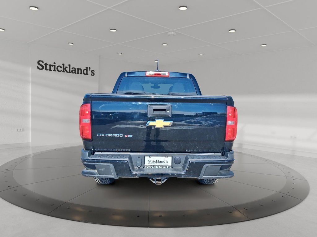 2020 Chevrolet Colorado Crew 4x4 WT Short Box in Stratford, Ontario - 3 - w1024h768px