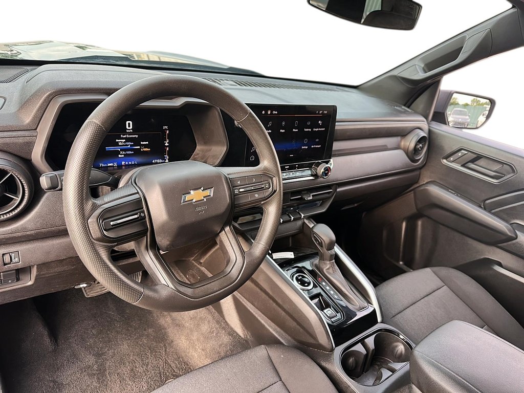 2023 Chevrolet Colorado Crew 4x4 WT Short Box in Stratford, Ontario - 8 - w1024h768px