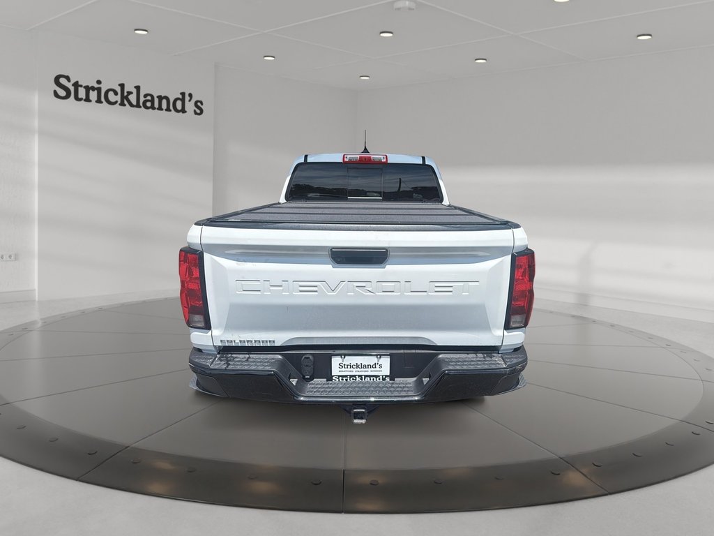 2023 Chevrolet Colorado Crew 4x4 WT Short Box in Stratford, Ontario - 3 - w1024h768px