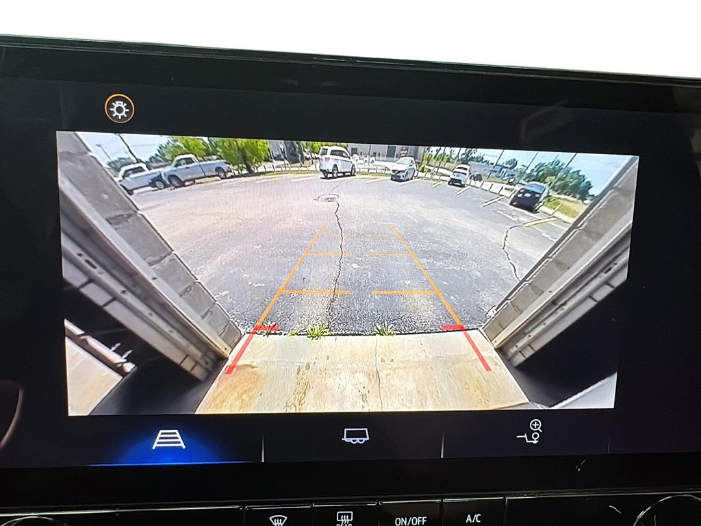 2023 Chevrolet Colorado Crew 4x4 WT Short Box in Stratford, Ontario - 15 - w1024h768px