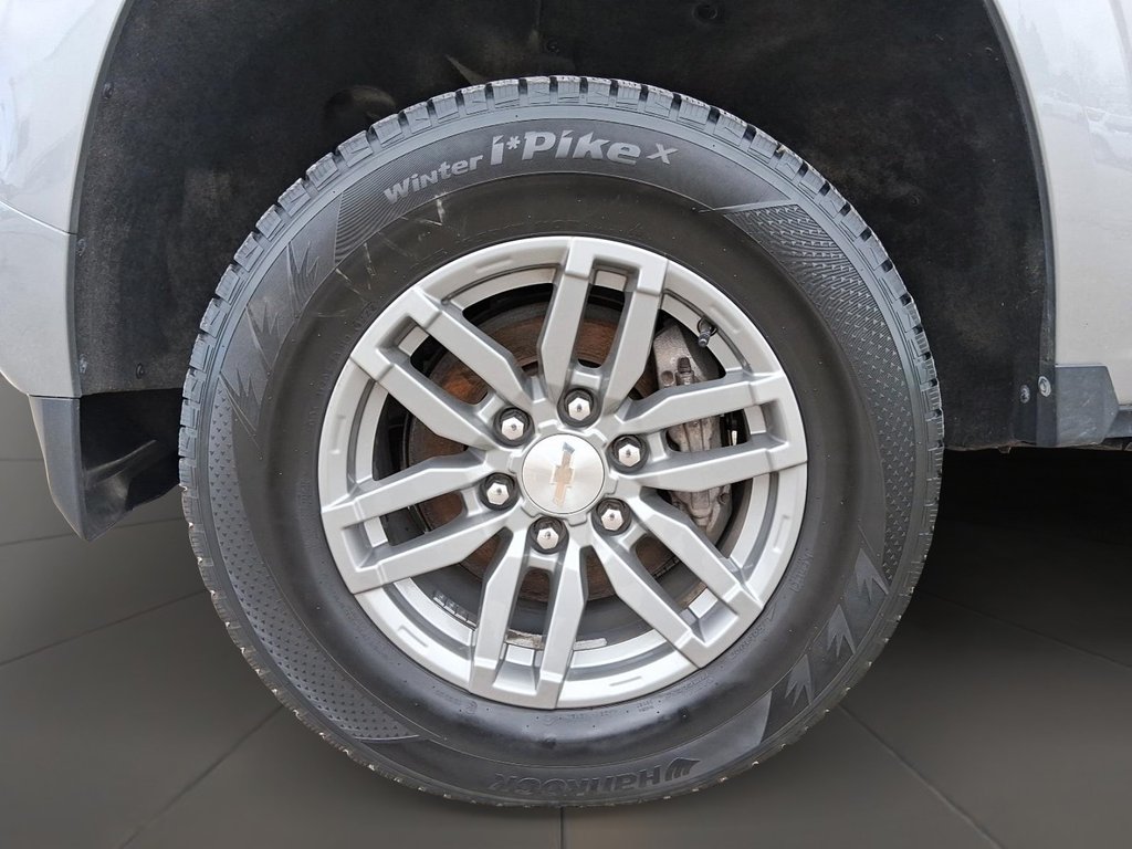 2024 Chevrolet Colorado Crew Cab Short Box 4-Wheel Drive LT in Stratford, Ontario - 6 - w1024h768px