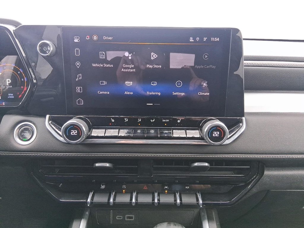 2024 Chevrolet Colorado Crew Cab Short Box 4-Wheel Drive LT in Stratford, Ontario - 14 - w1024h768px