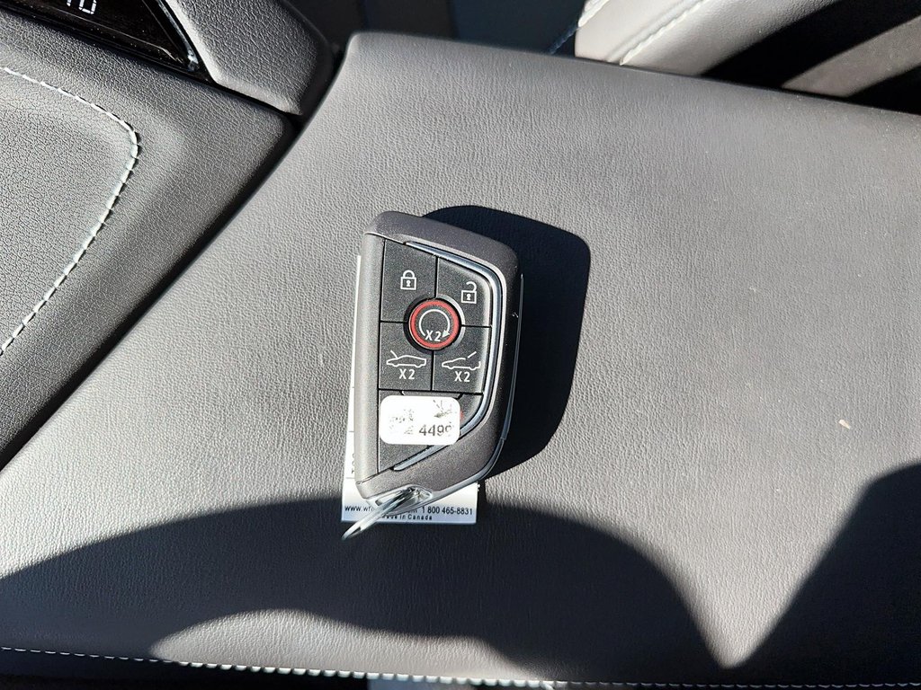 2024 Chevrolet Corvette Stingray Convertible 1LT in Stratford, Ontario - 15 - w1024h768px