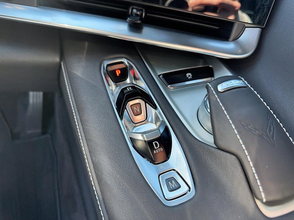 2024 Chevrolet Corvette Stingray Convertible 1LT in Stratford, Ontario - 14 - w1024h768px