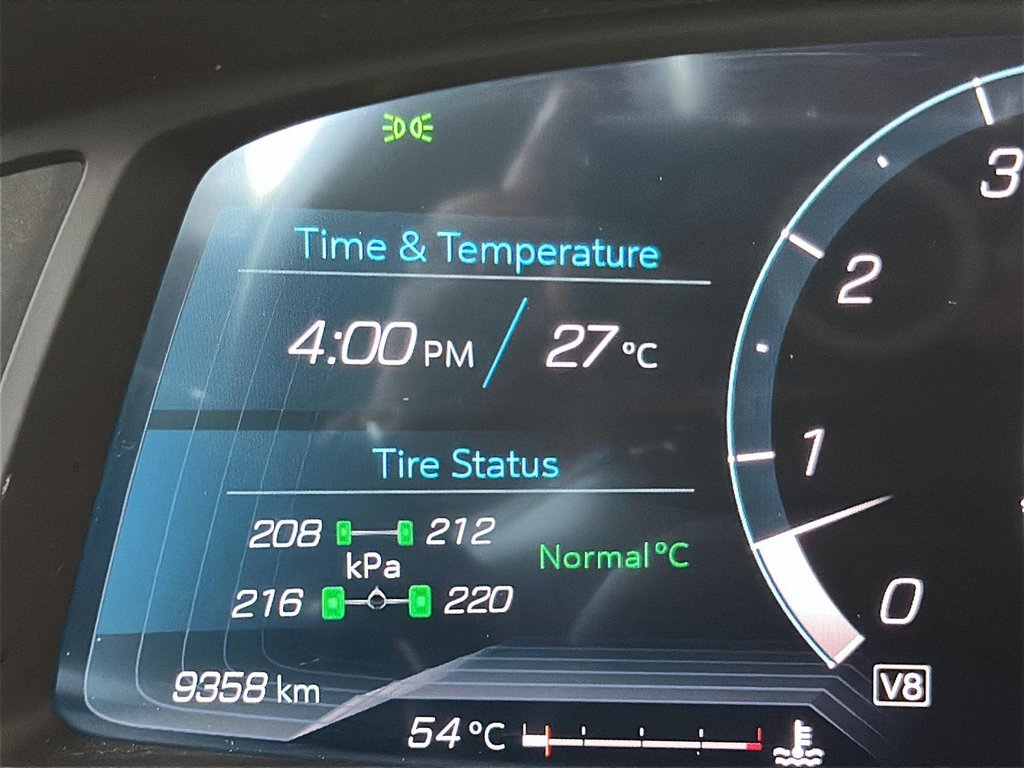 2025 Chevrolet Corvette Stingray Coupe 1LT in Stratford, Ontario - 12 - w1024h768px