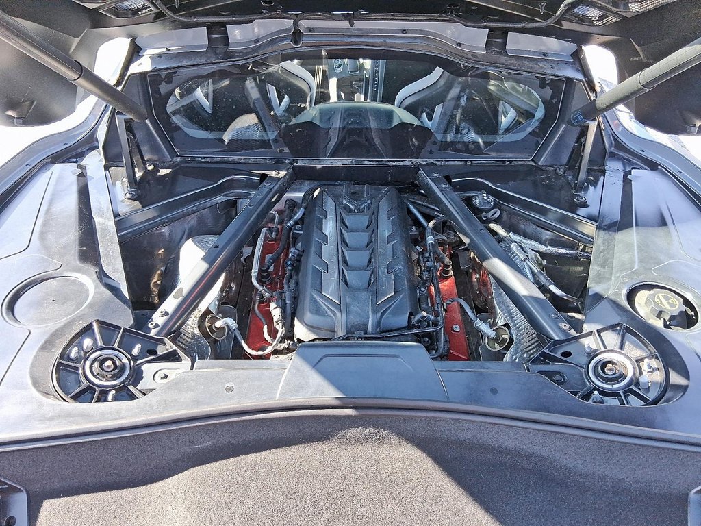2025 Chevrolet Corvette Stingray Coupe 1LT in Stratford, Ontario - 9 - w1024h768px