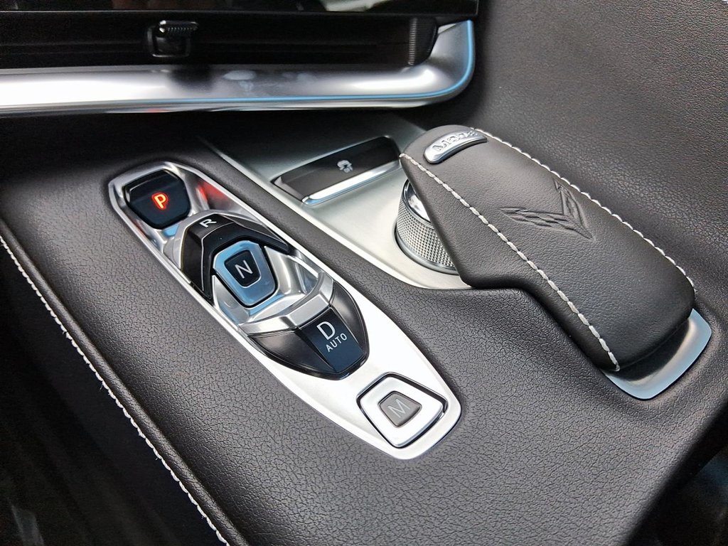 2025 Chevrolet Corvette Z06 Coupe 1LZ in Stratford, Ontario - 17 - w1024h768px