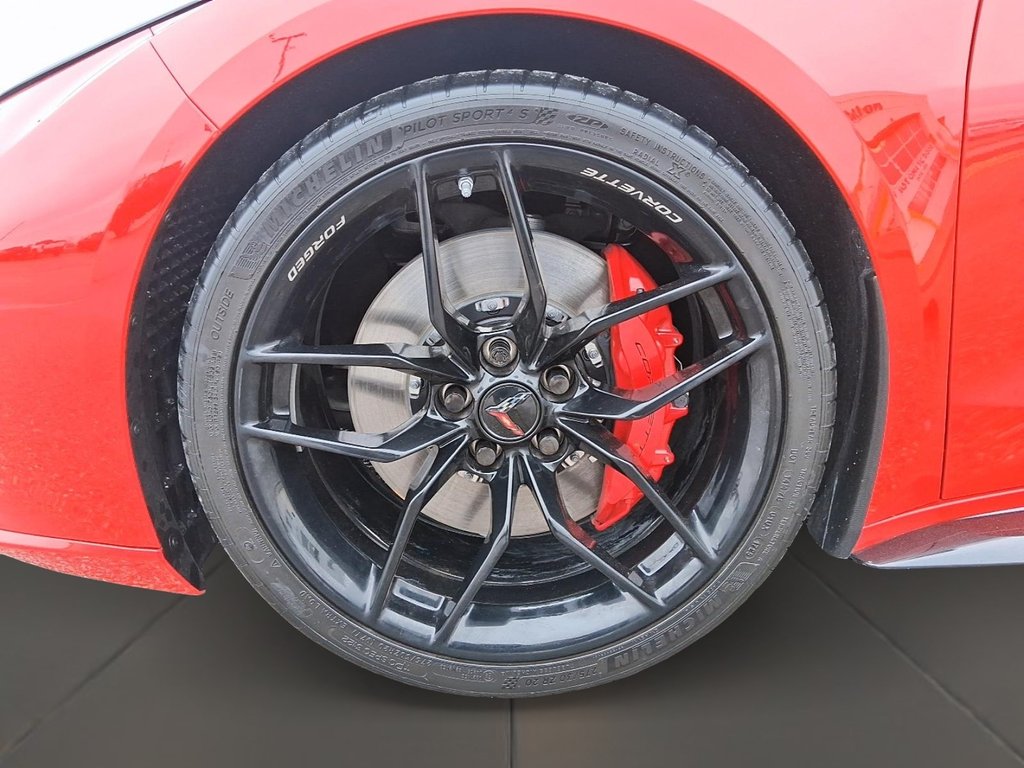 2025 Chevrolet Corvette Z06 Coupe 1LZ in Stratford, Ontario - 7 - w1024h768px