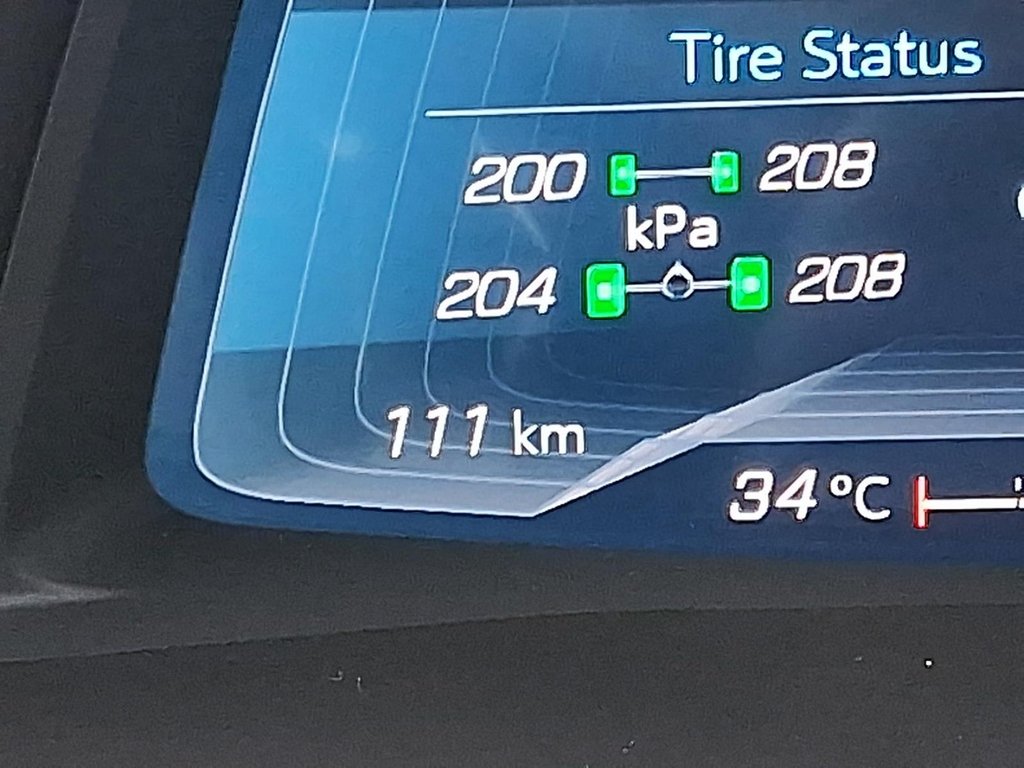 2025 Chevrolet Corvette Z06 Coupe 1LZ in Stratford, Ontario - 14 - w1024h768px