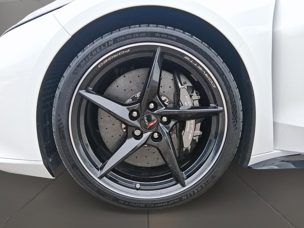 2025 Chevrolet Corvette E-Ray Coupe 2LZ in Stratford, Ontario - 7 - w1024h768px